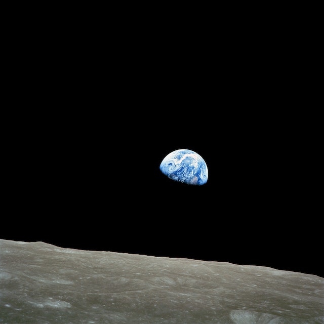 Foto do planeta terra tirada da lua